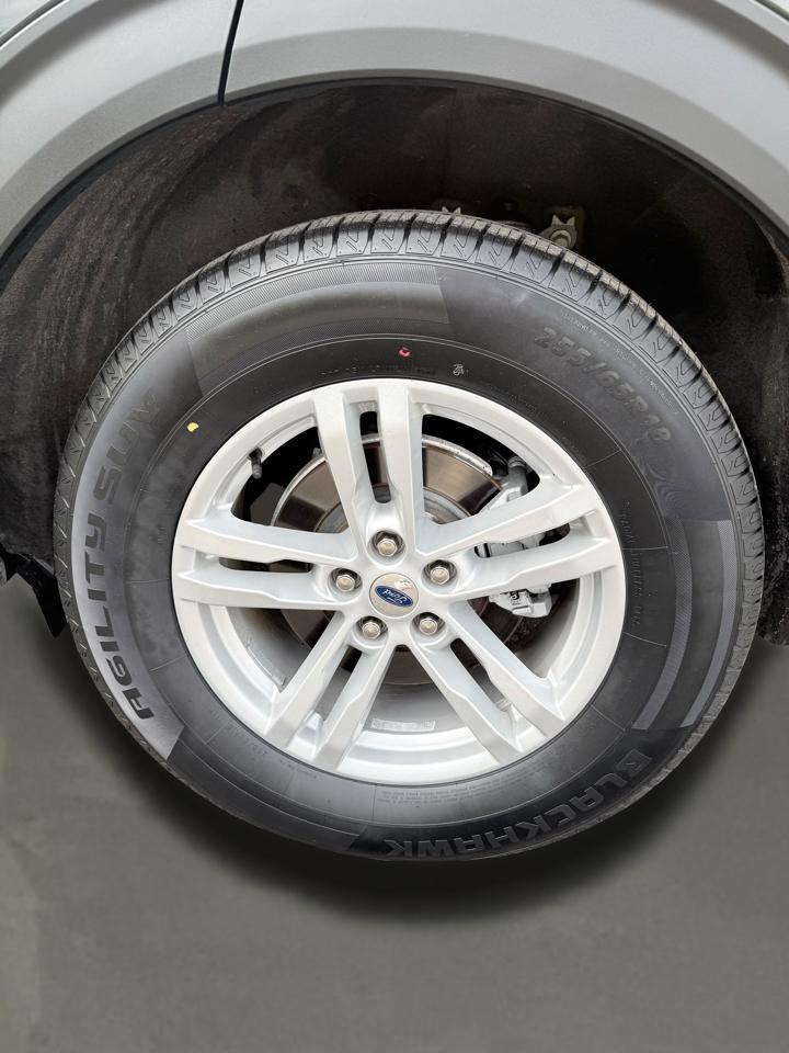 Ford Explorer Base 4WD 2022