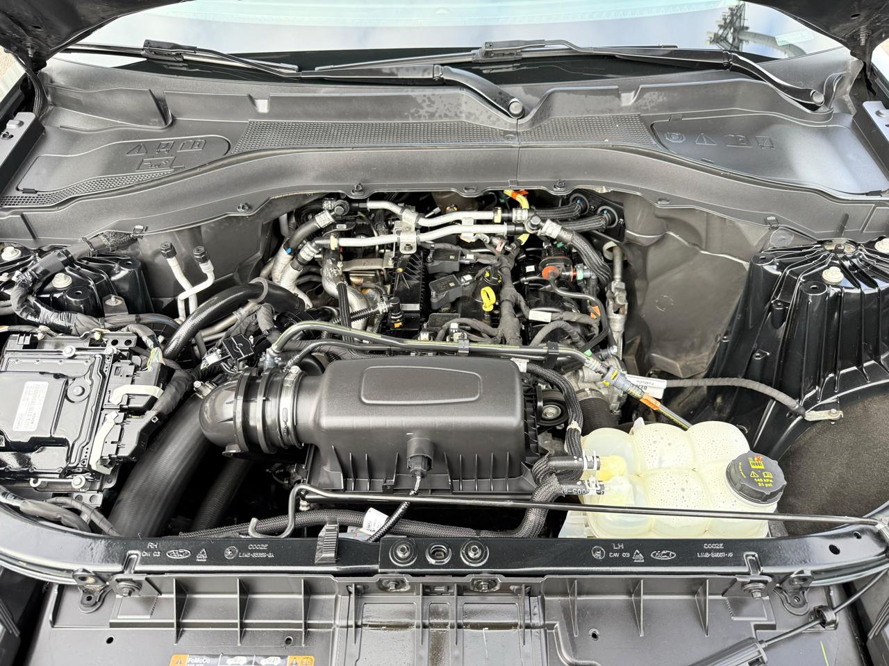 Ford Explorer Base 4WD 2022