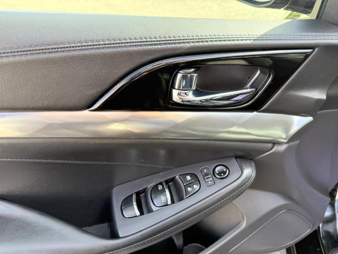 Nissan Maxima S 3.5L 2020