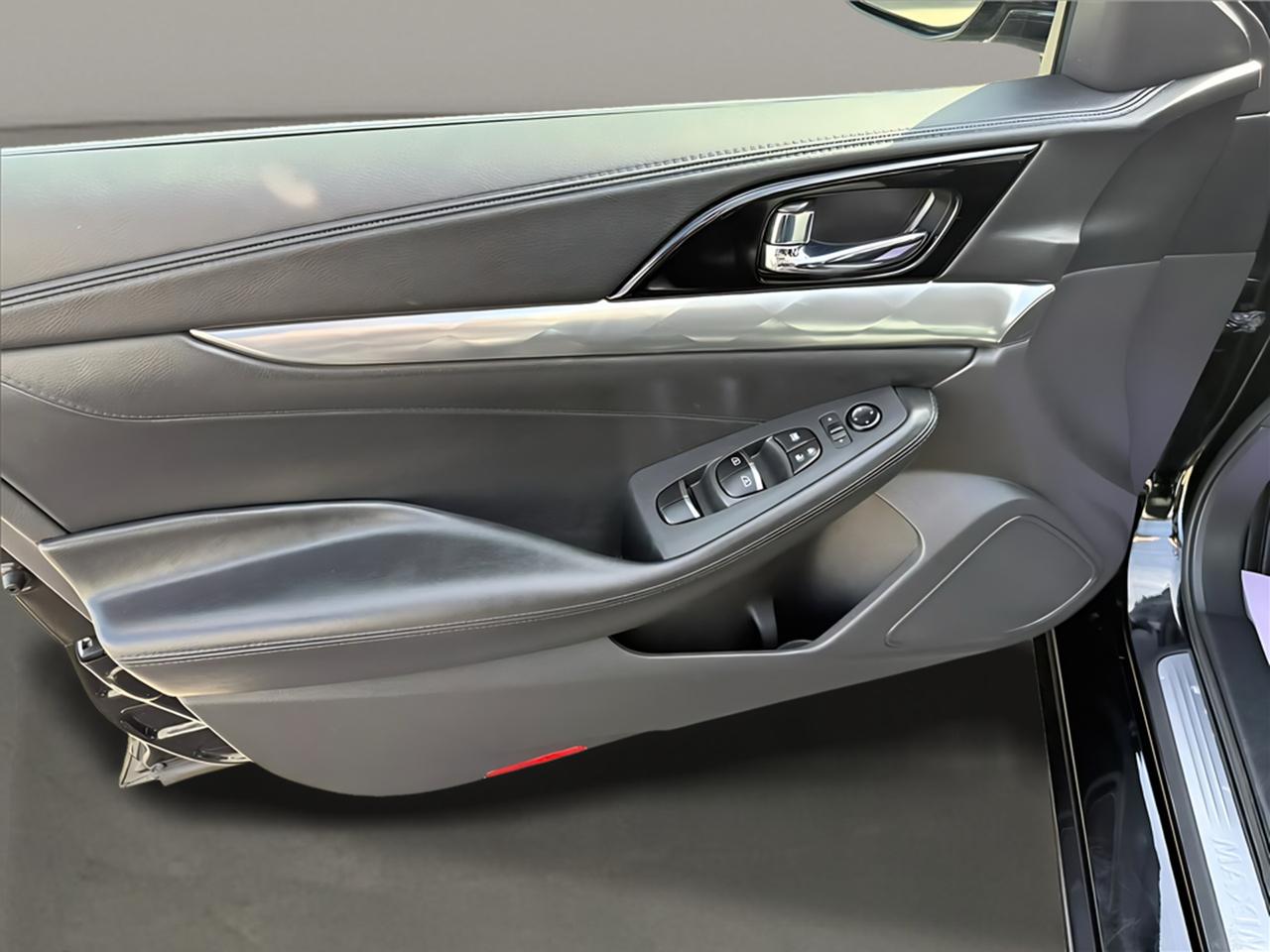 Nissan Maxima S 3.5L 2020