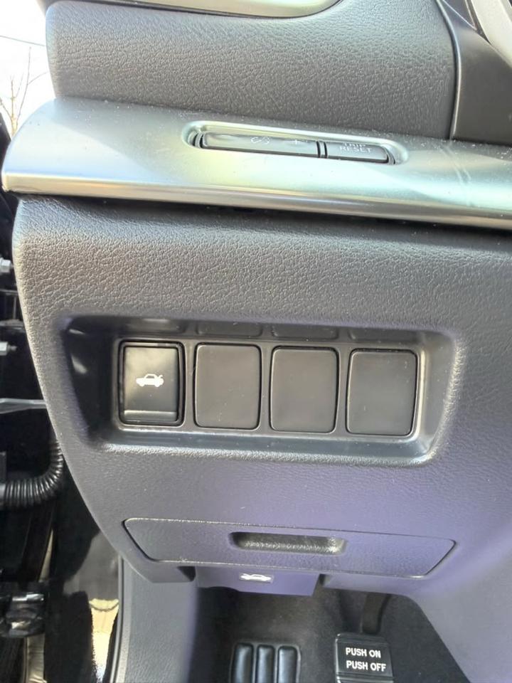 Nissan Maxima S 3.5L 2020