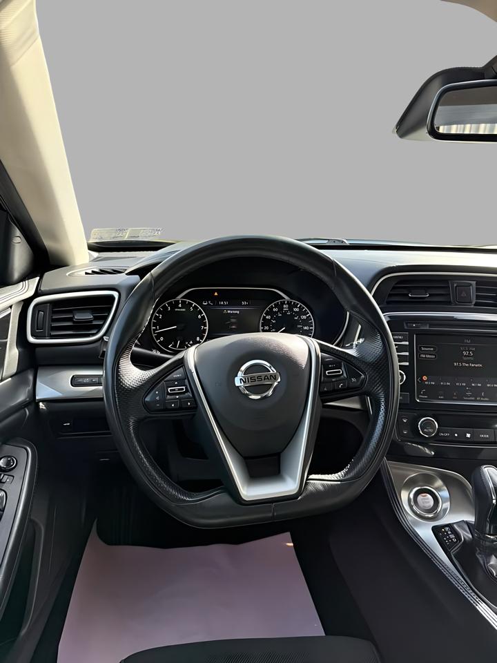 Nissan Maxima S 3.5L 2020