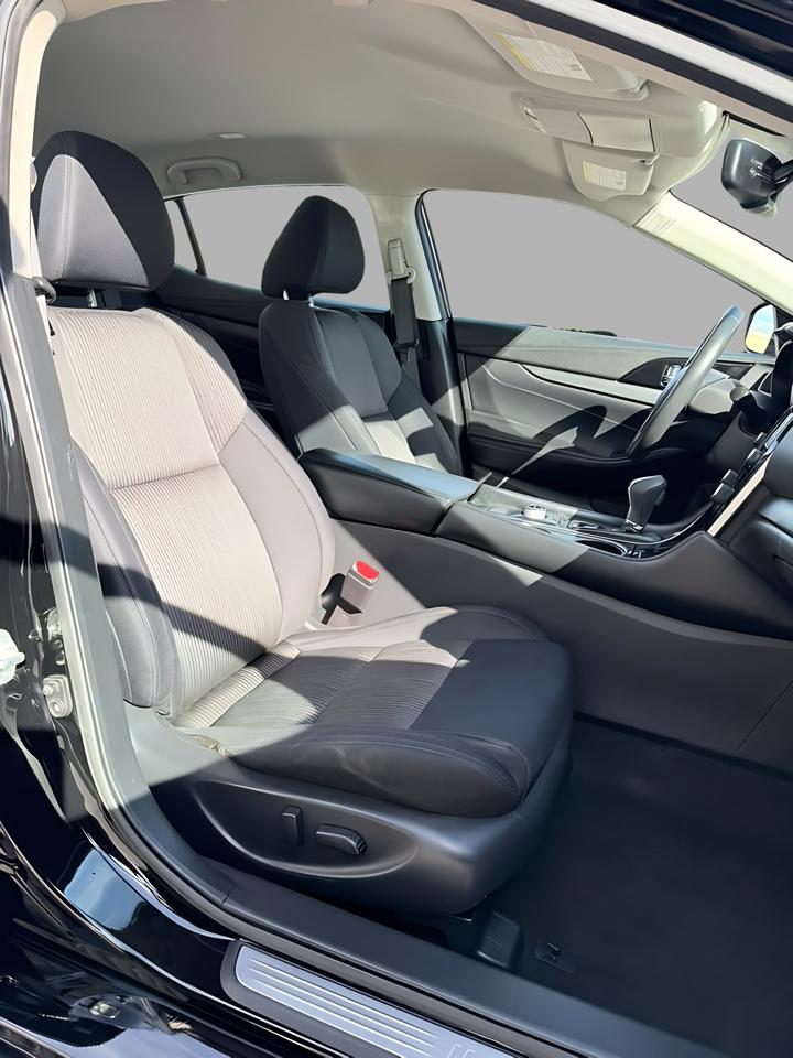 Nissan Maxima S 3.5L 2020
