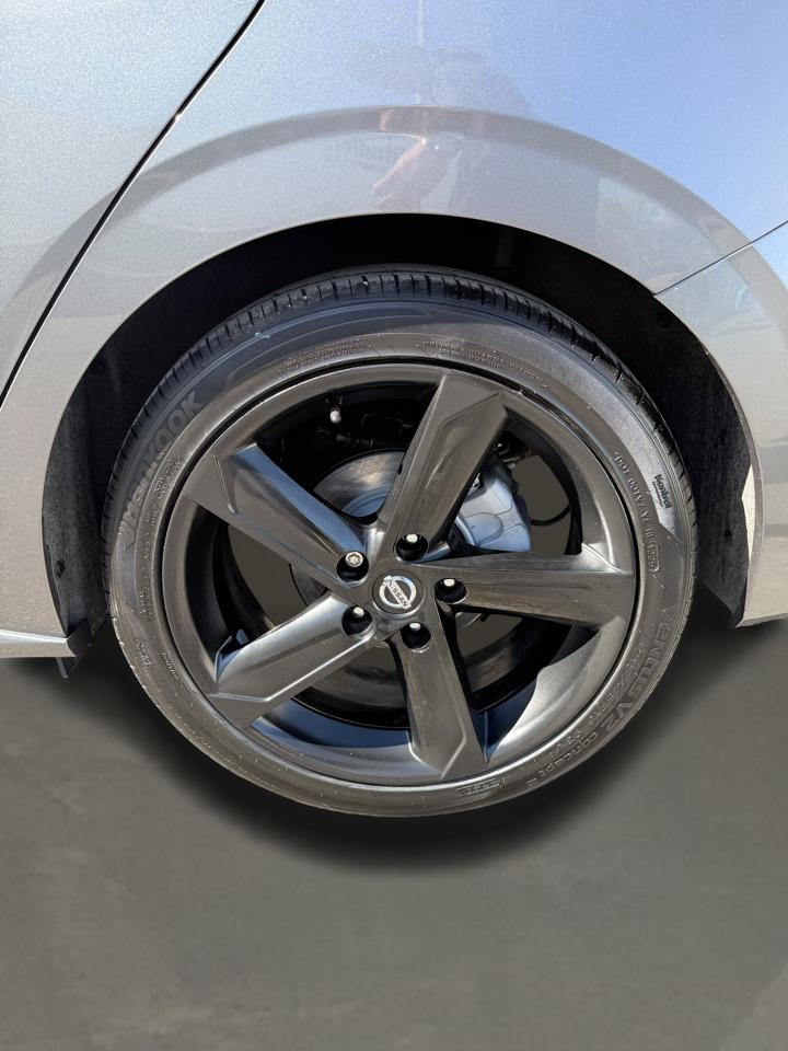 Nissan Sentra SR CVT 2022