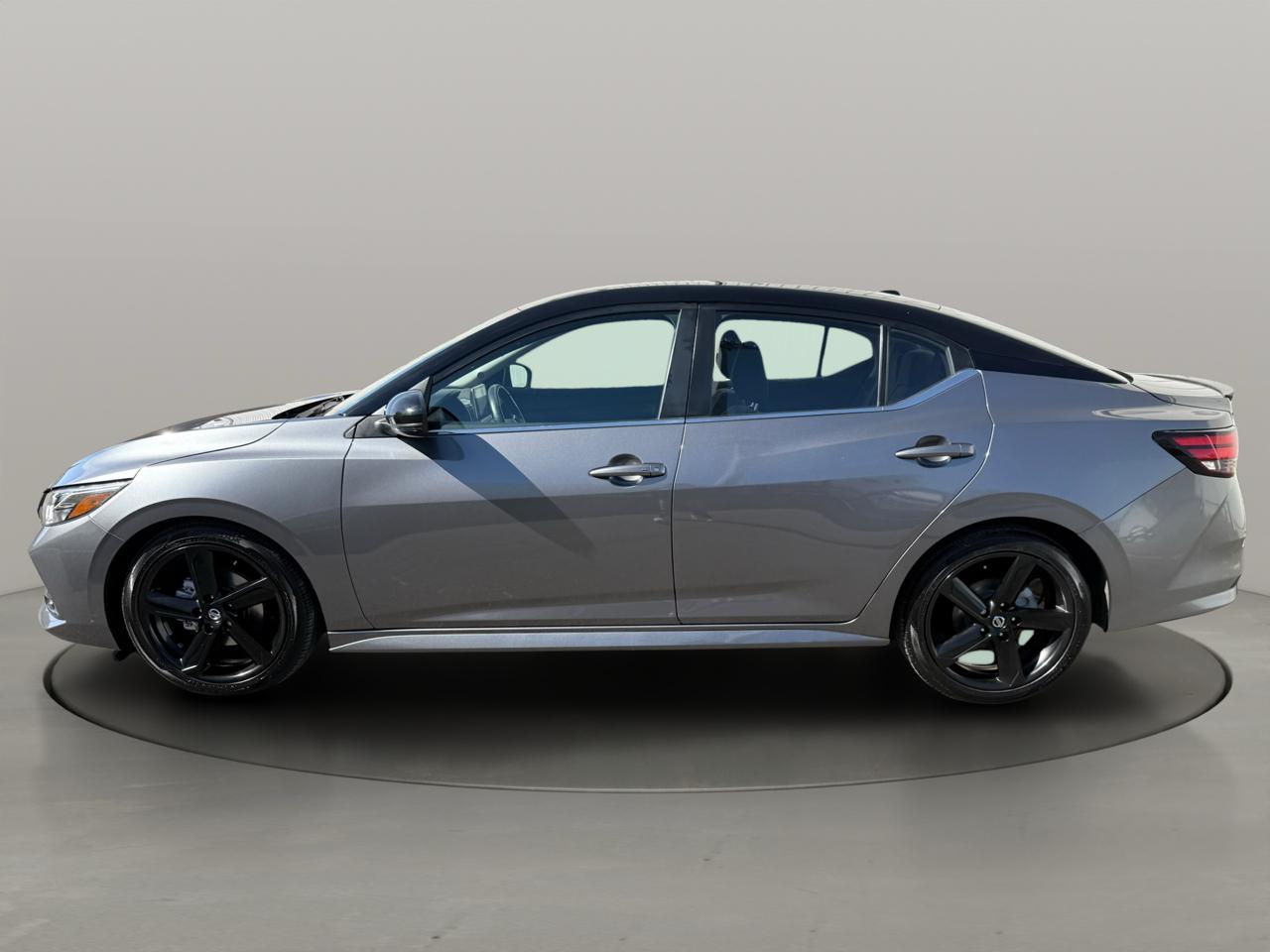 Nissan Sentra SR CVT 2022