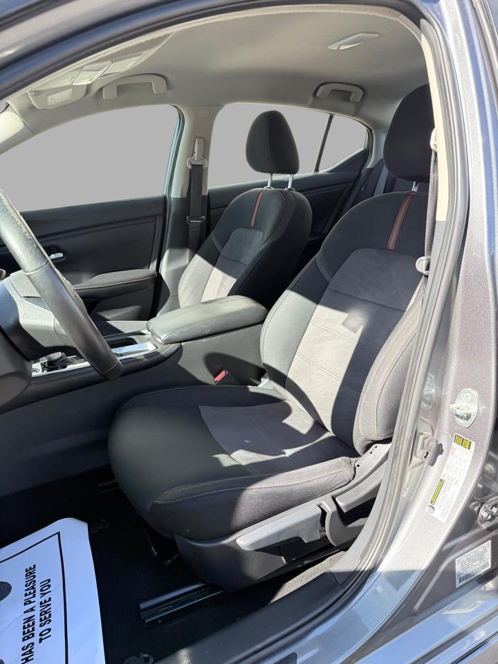Nissan Sentra SR CVT 2022