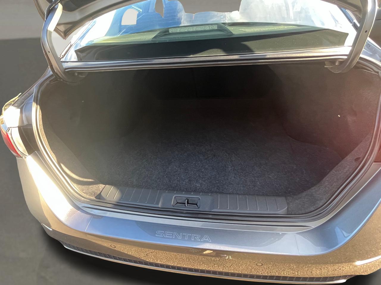 Nissan Sentra SV CVT 2025