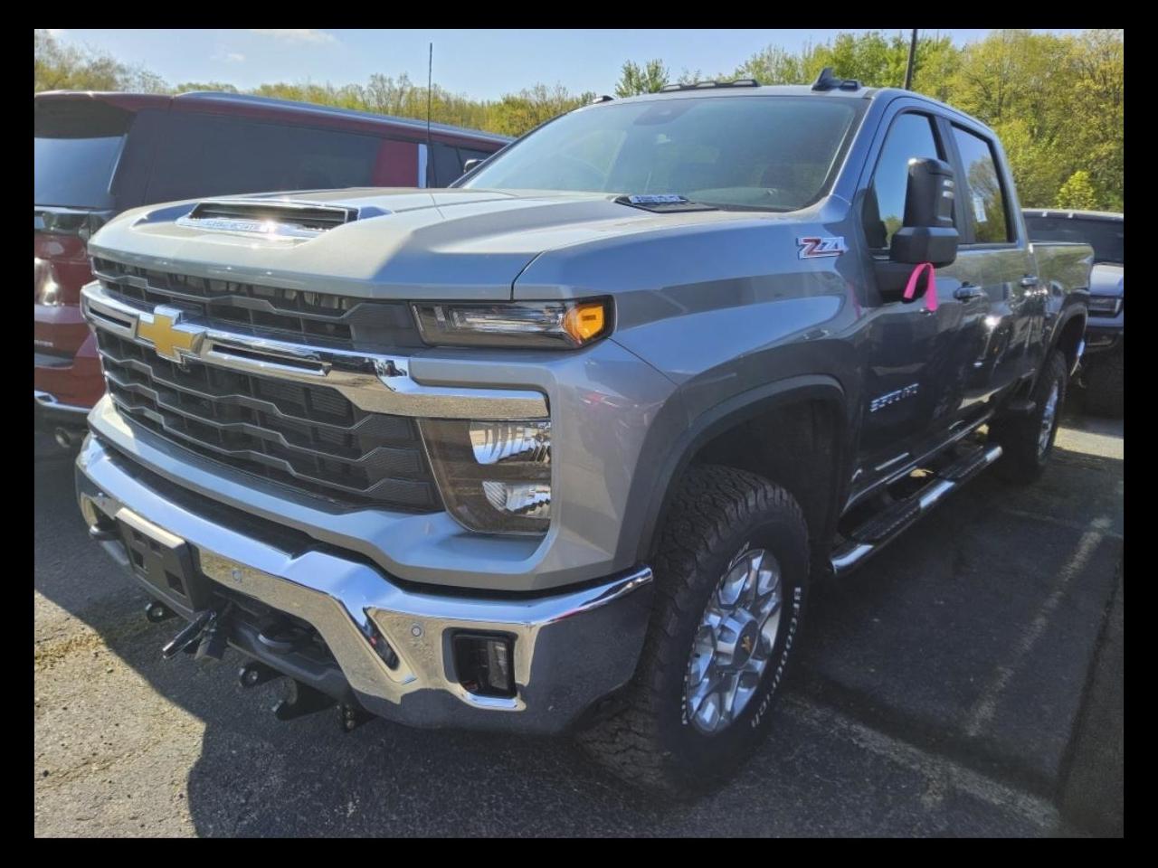 Sterling Gray Metallic 2025 Chevrolet Silverado 3500HD LT Crew Cab 4WD Pickup Truck Four-Wheel Drive 