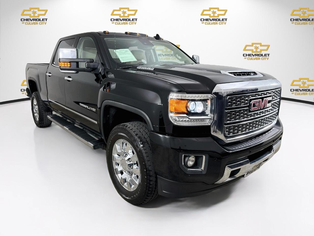 Black 2018 GMC Sierra 2500HD Pickup Truck Four-Wheel Drive 