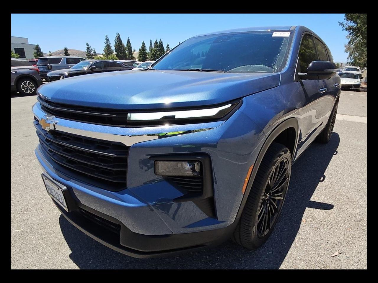 Lakeshore Blue Metallic 2024 Chevrolet Traverse SUV / Crossover Front-Wheel Drive 
