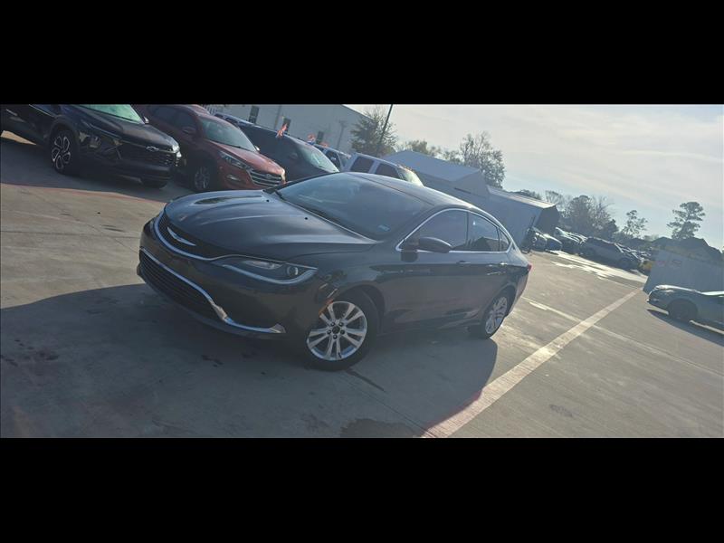 2016 Chrysler 200 Limited