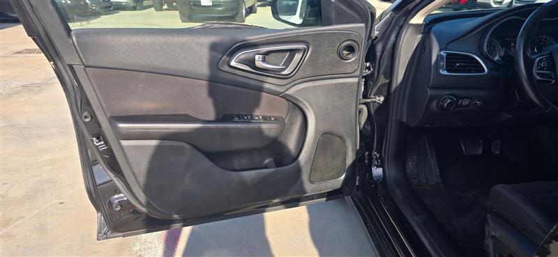 Chrysler 200 Limited 2015