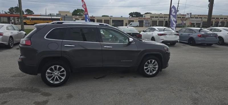 Jeep Cherokee Latitude Plus FWD 2019