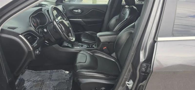 Jeep Cherokee Latitude Plus FWD 2019