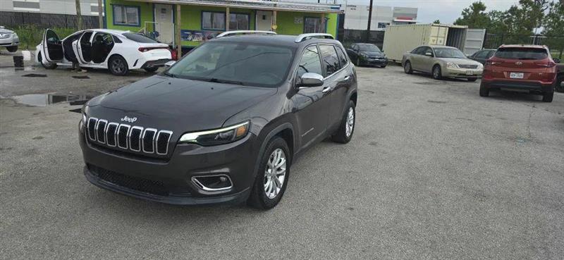 Jeep Cherokee Latitude Plus FWD 2019