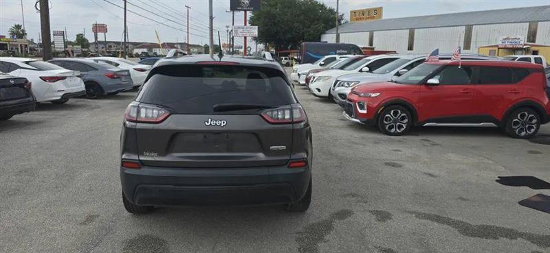 Jeep Cherokee Latitude Plus FWD 2019