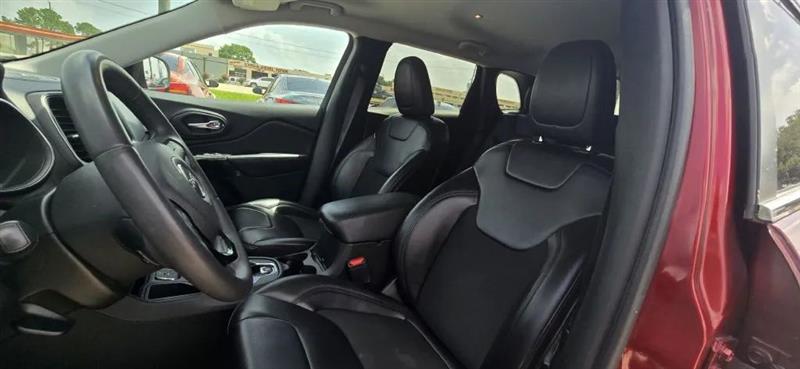 Jeep Cherokee Latitude Plus FWD 2020