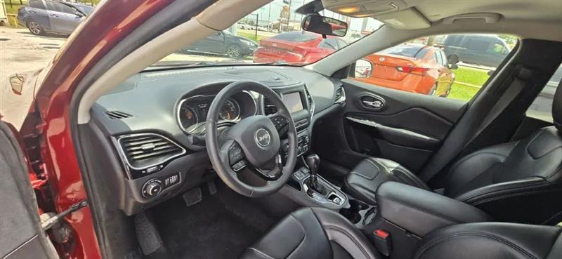 Jeep Cherokee Latitude Plus FWD 2020