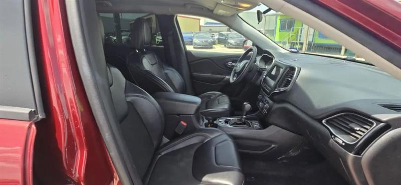 Jeep Cherokee Latitude Plus FWD 2020