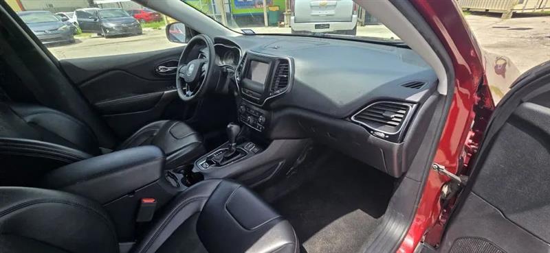 Jeep Cherokee Latitude Plus FWD 2020