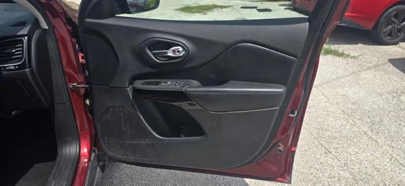 Jeep Cherokee Latitude Plus FWD 2020