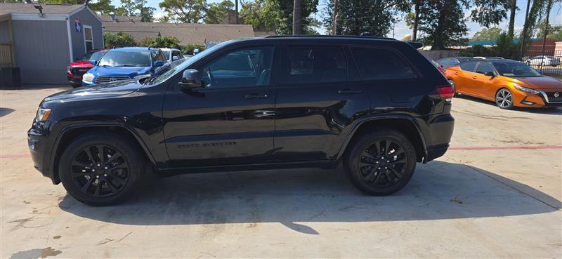 Jeep Grand Cherokee Laredo 2WD 2018