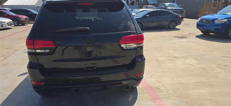 Jeep Grand Cherokee Laredo 2WD 2018