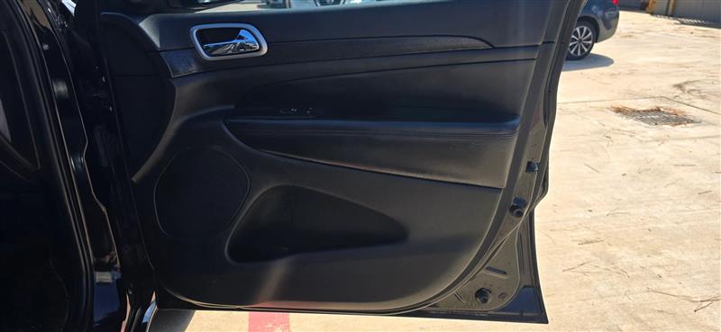 Jeep Grand Cherokee Laredo 2WD 2018