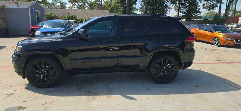 Jeep Grand Cherokee Laredo 2WD 2018