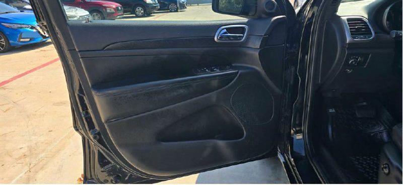 Jeep Grand Cherokee Laredo 2WD 2018