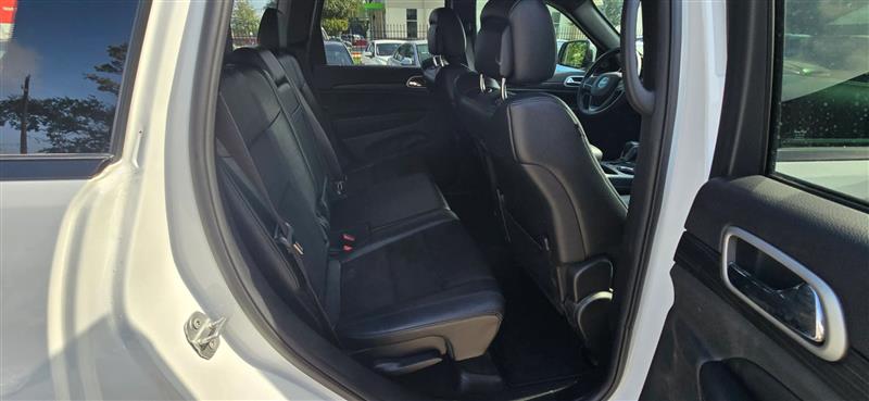 Jeep Grand Cherokee Laredo 2WD 2019