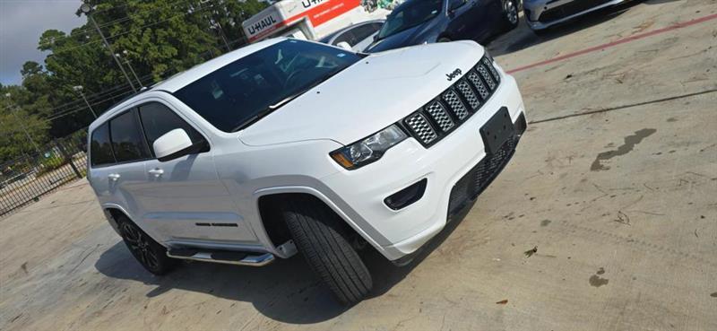 Jeep Grand Cherokee Laredo 2WD 2019