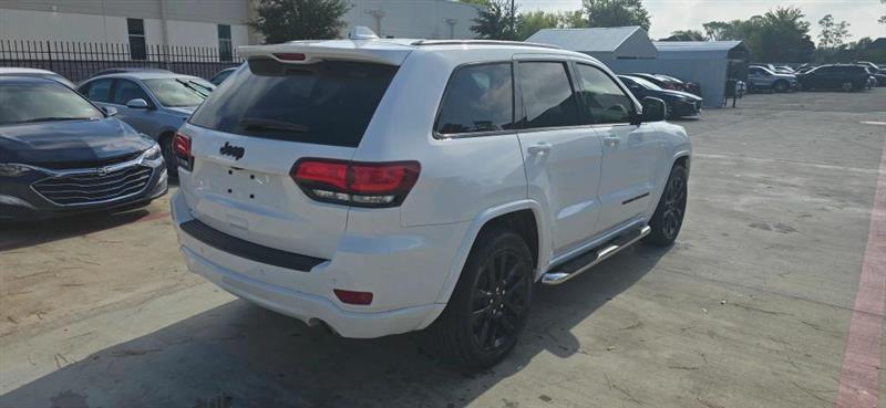 Jeep Grand Cherokee Laredo 2WD 2019