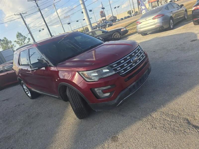 Ford Explorer XLT FWD 2017