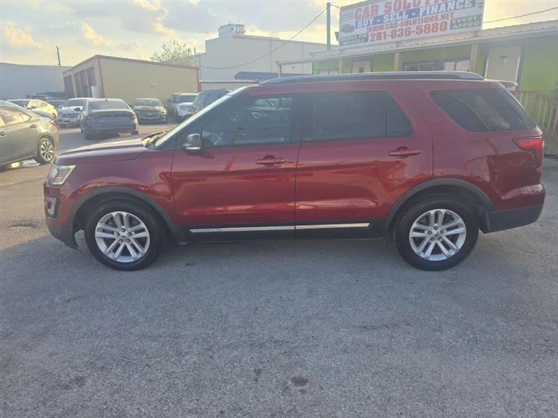 Ford Explorer XLT FWD 2017