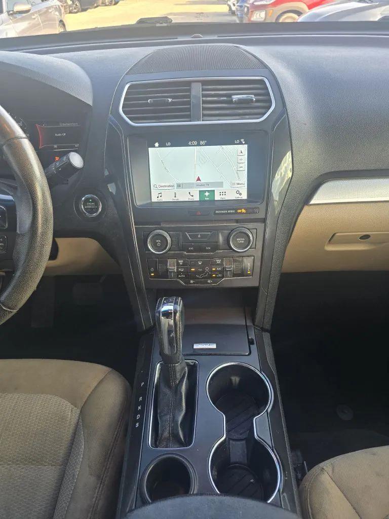 Ford Explorer XLT FWD 2017