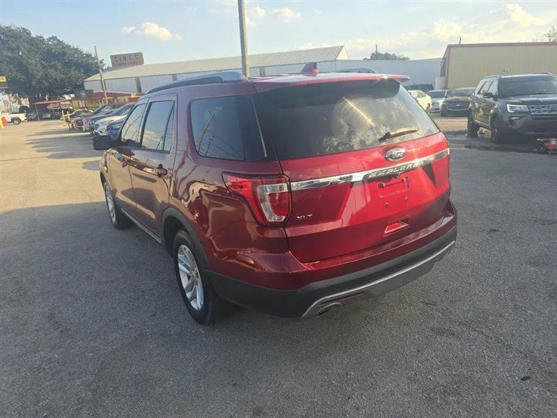Ford Explorer XLT FWD 2017