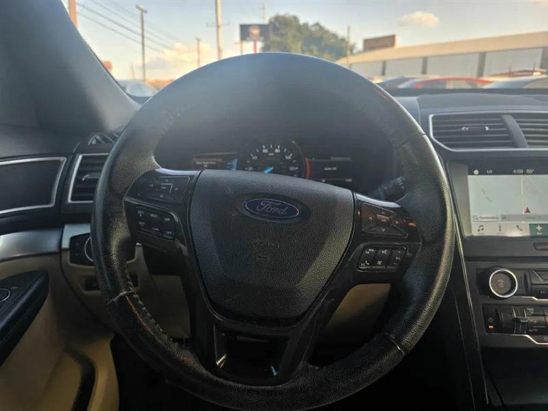 Ford Explorer XLT FWD 2017