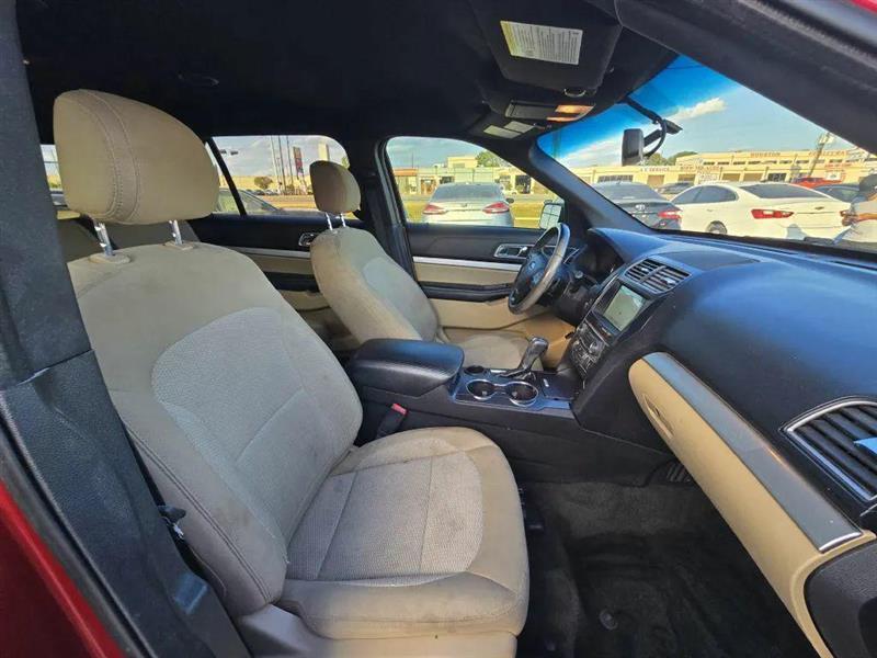 Ford Explorer XLT FWD 2017