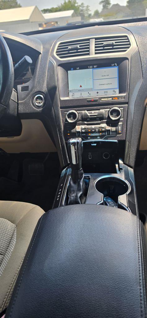 Ford Explorer XLT FWD 2017