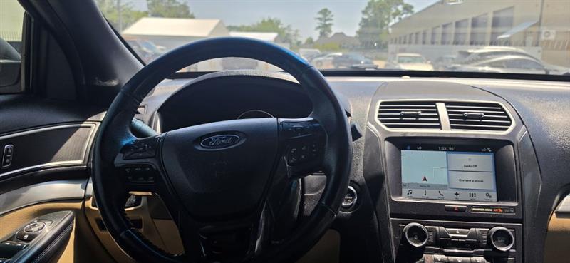 Ford Explorer XLT FWD 2017