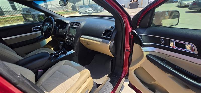 Ford Explorer XLT FWD 2017