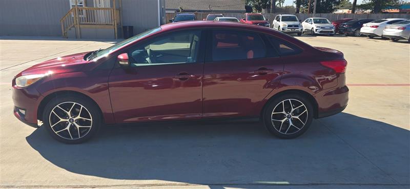 Ford Focus SE Sedan 2016