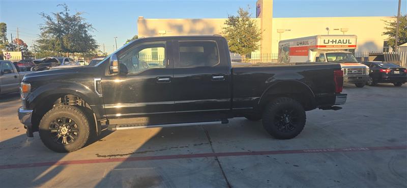 Ford F-250 SD XLT Crew Cab 4WD 2022