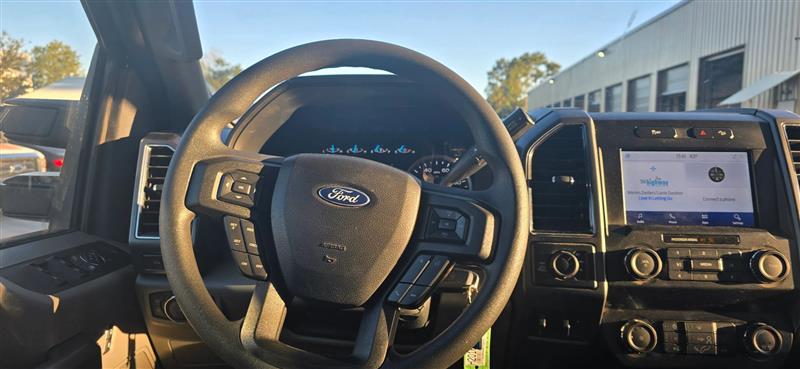 Ford F-250 SD XLT Crew Cab 4WD 2022