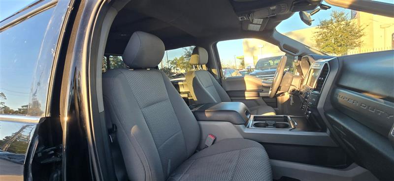 Ford F-250 SD XLT Crew Cab 4WD 2022