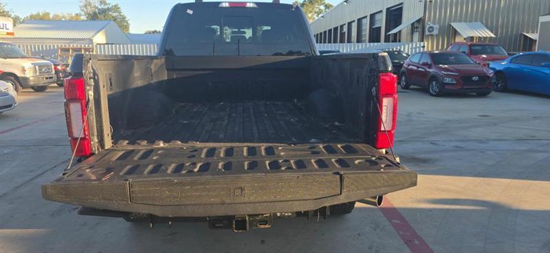 Ford F-250 SD XLT Crew Cab 4WD 2022