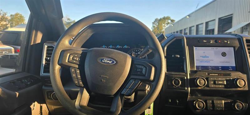 Ford F-250 SD XLT Crew Cab 4WD 2022