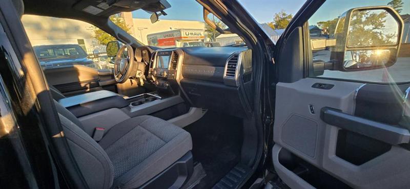 Ford F-250 SD XLT Crew Cab 4WD 2022
