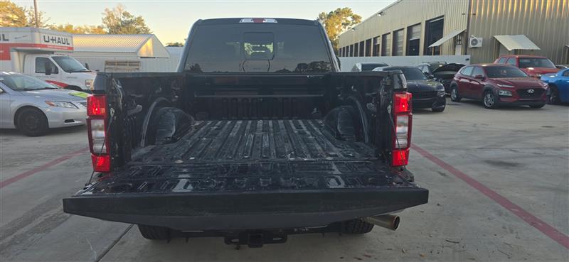 Ford F-250 SD Lariat Crew Cab 4WD 2022